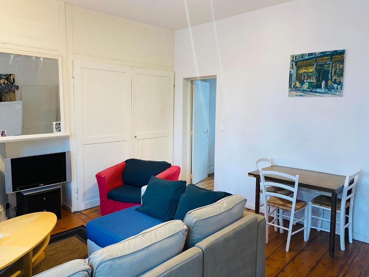 Appartement T2 Sur La Place Du Marche De Wazemmes Lille Bagian luar foto