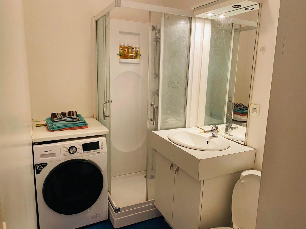 Appartement T2 Sur La Place Du Marche De Wazemmes Lille Bagian luar foto